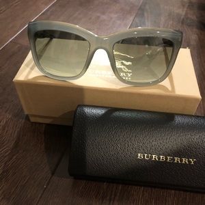 New Burberry cat eye sunglasses opal green